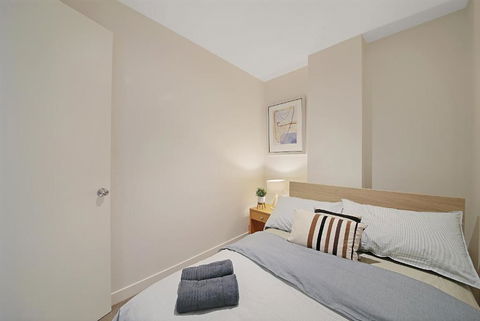 A Comfy & Central 2BR Apt Near Flinders Station - Accommodation Adelaide 6