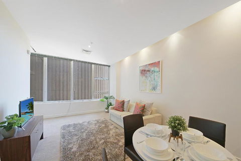 A Comfy & Central 2BR Apt Near Flinders Station - Accommodation Adelaide 5