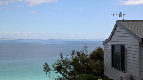 SEA EAGLE COTTAGE Amazing Views Of Bay Of Fires - Accommodation Adelaide 3