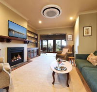 Wangi Waterfront Delight Estate Waterfront Reserve Home - Accommodation Adelaide