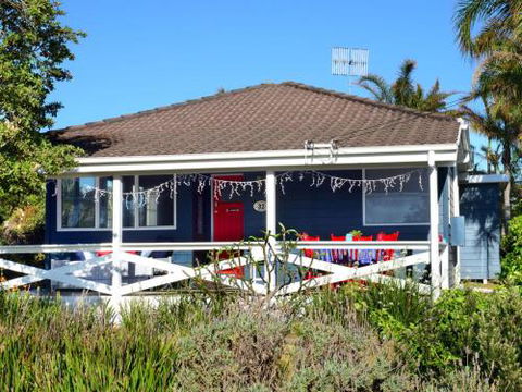 32 WERRI BLUE Werri Beach Gerringong 4pm Check Out Sundays - Accommodation Adelaide 0