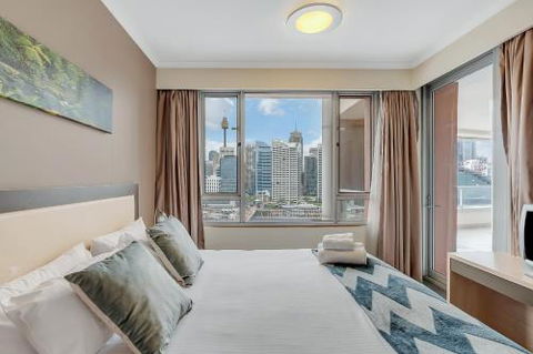 DREAM HARBOUR VIEW 2 BRM / GYM POOL & PARKING - Accommodation Adelaide 4