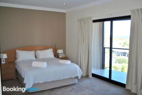 Eagles Nest - Accommodation Adelaide 6