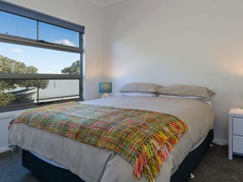 COASTLINE Boat Harbour Gerringong 4pm Check Out Sundays - Accommodation Adelaide 5