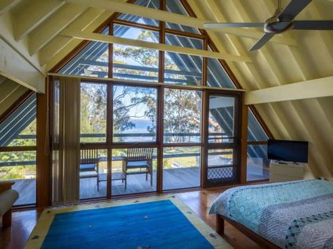 SORRENTO LAKESIDE Sanctuary Point 4pm Check Out Sundays - Accommodation Adelaide 1