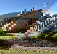 Hamlet House - Accommodation Adelaide