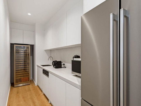 Fairway Views - Accommodation Adelaide 3