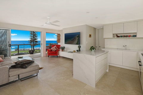 SPECTACULAR OCEAN FRONT Sounion6 - Accommodation Adelaide 3