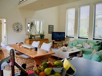 Seashells - Accommodation Adelaide 4