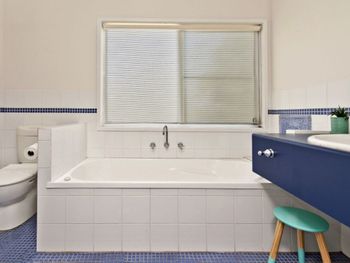 Bali Blue - Accommodation Adelaide 5