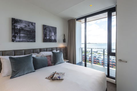 R Hotel Geelong - Accommodation Adelaide 3
