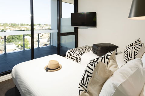 R Hotel Geelong - Accommodation Adelaide 2