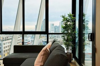Panoramic Melbourne Views From Stylish Apartment - Accommodation Adelaide 5