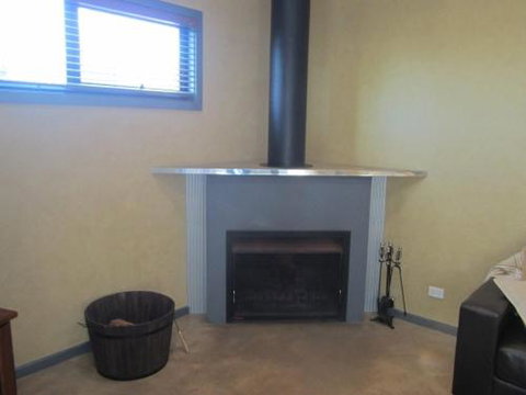 SPUR Of THE MOMENT - Accommodation Adelaide 2