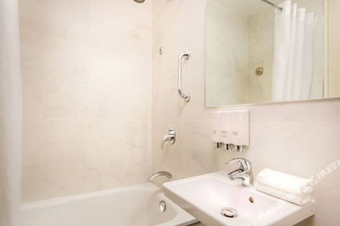 Qinnat Victoria One On Elizabeth Melbourne - Accommodation Adelaide 7