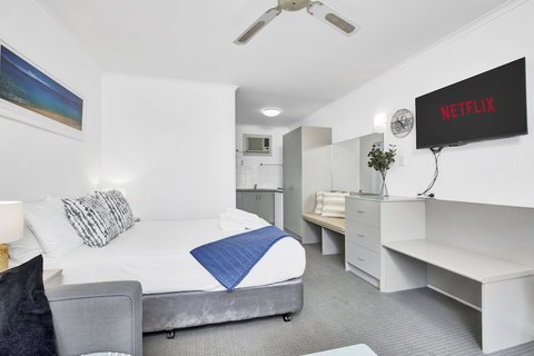 Bayscape Studio Glenelg - Accommodation Adelaide 4