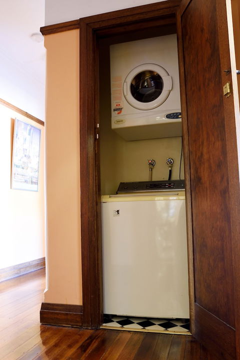 Apartments Downtown - Accommodation Adelaide 1