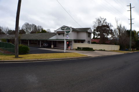 Acacia Motor Inn Armidale - Accommodation Adelaide 1