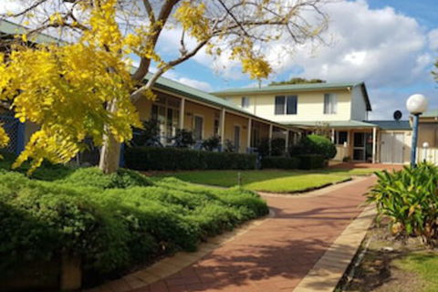 Park Avenue Holiday Units - Accommodation Adelaide 0