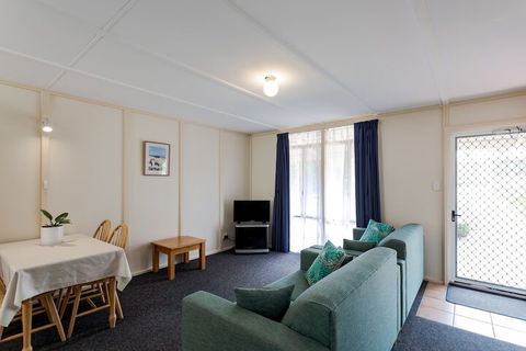 Park Avenue Holiday Units - Accommodation Adelaide 6