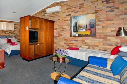 Rest Point Motor Inn - Accommodation Adelaide 4