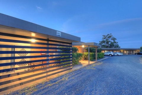 Hilldrop Motor Inn - Accommodation Adelaide 5