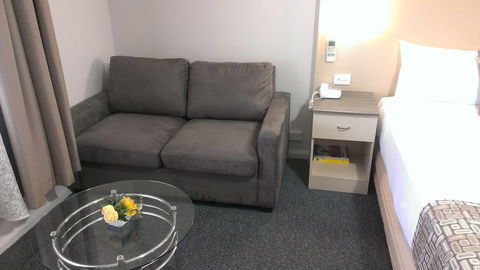 Lindy Lodge Motel - Accommodation Adelaide 4