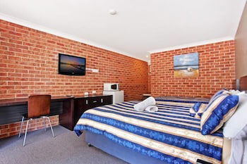 Marks Point NSW Accommodation Adelaide