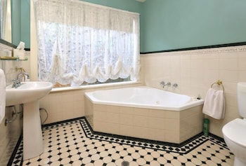 Belgrave Bed And Breakfast - Accommodation Adelaide 2