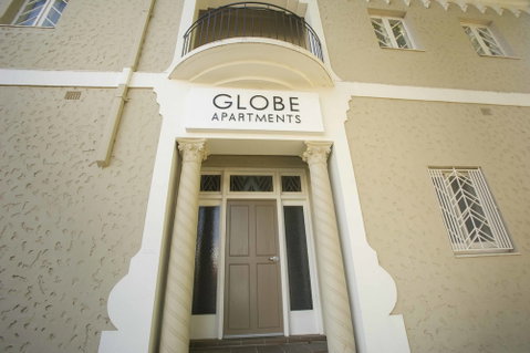 Globe Apartments - Accommodation Adelaide 2
