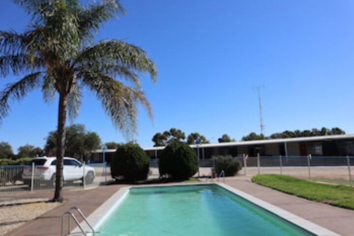 Balranald NSW Accommodation Adelaide