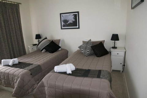Cole House Apartments - Accommodation Adelaide 6