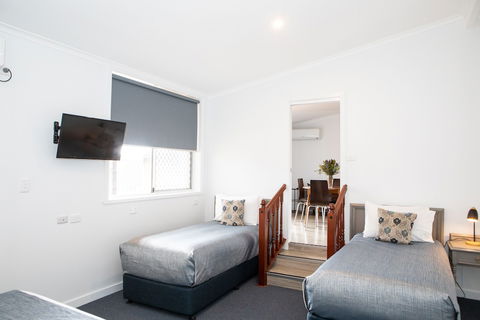 New England Motor Lodge - Accommodation Adelaide 5