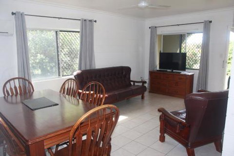 Unit On Rogers - Accommodation Adelaide 4