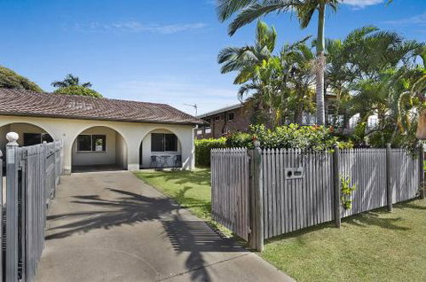 Unit On Rogers - Accommodation Adelaide 3