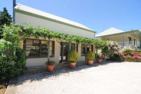 Daisy Cottage - Accommodation Adelaide 0