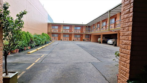 New Olympic Motel - Accommodation Adelaide 0
