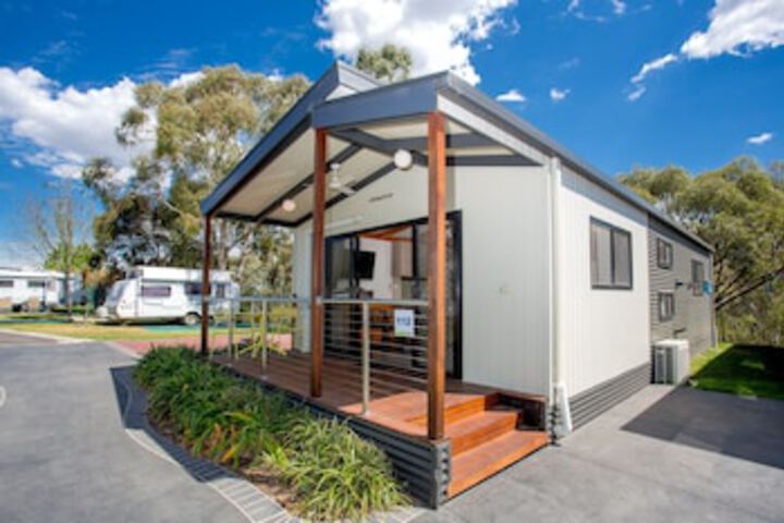 Merlynston VIC Accommodation Adelaide