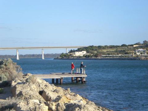 Port Bouvard Beach Holiday Home Mandurah - Accommodation Adelaide 5