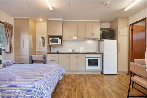 Gundagai Cabins & Tourist Park - Accommodation Adelaide 4