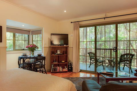Eagle Hammer Cottages - Accommodation Adelaide 1