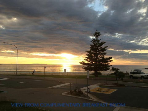 Beachhouse Mollymook - Accommodation Adelaide 0