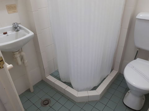 Crest Motor Inn - Accommodation Adelaide 3
