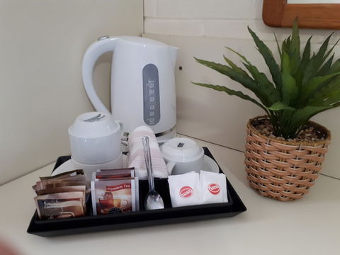 Crest Motor Inn - Accommodation Adelaide 4