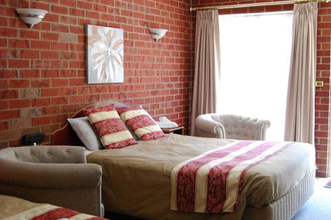 The Elms Motor Inn - Accommodation Adelaide 2