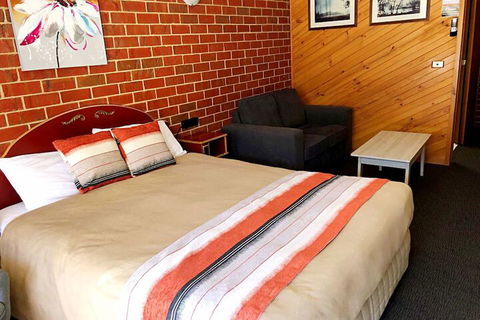The Elms Motor Inn - Accommodation Adelaide 1