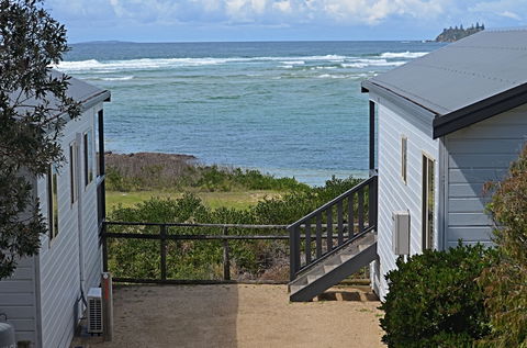 Tuross Beach Cabins & Campsites - Accommodation Adelaide 3