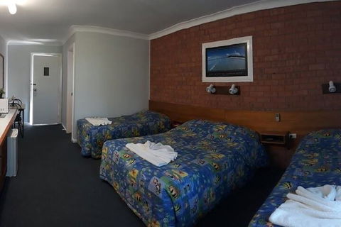 Castlereagh Motor Inn - Accommodation Adelaide 6