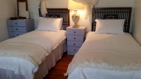 C & As Cottage - Accommodation Adelaide 4