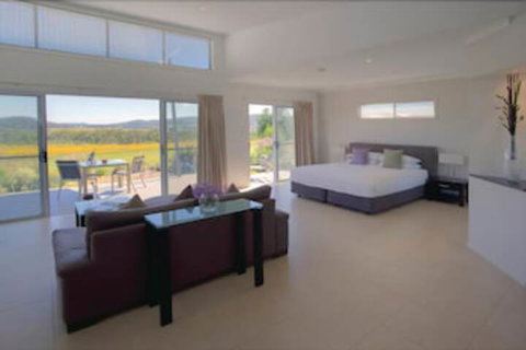 Azjure Studio Retreat - Accommodation Adelaide 1